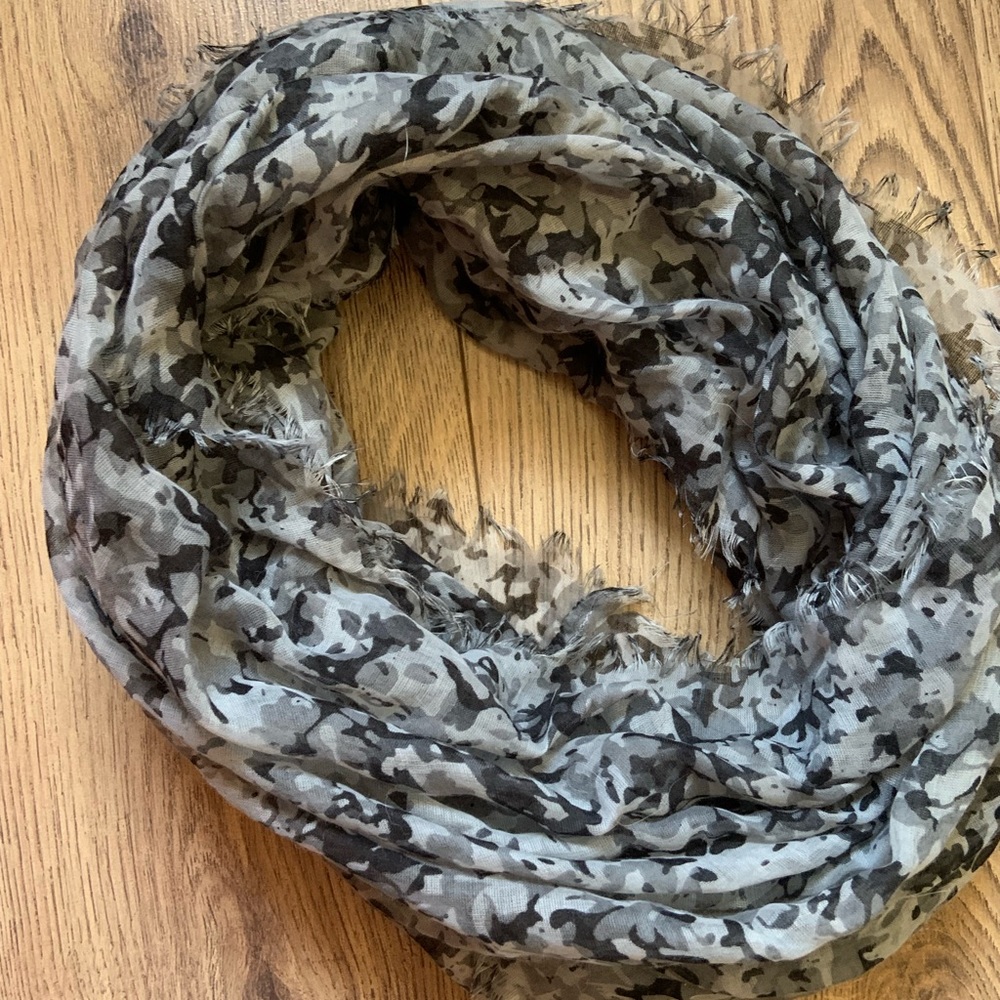 Maurice’s infinity scarf